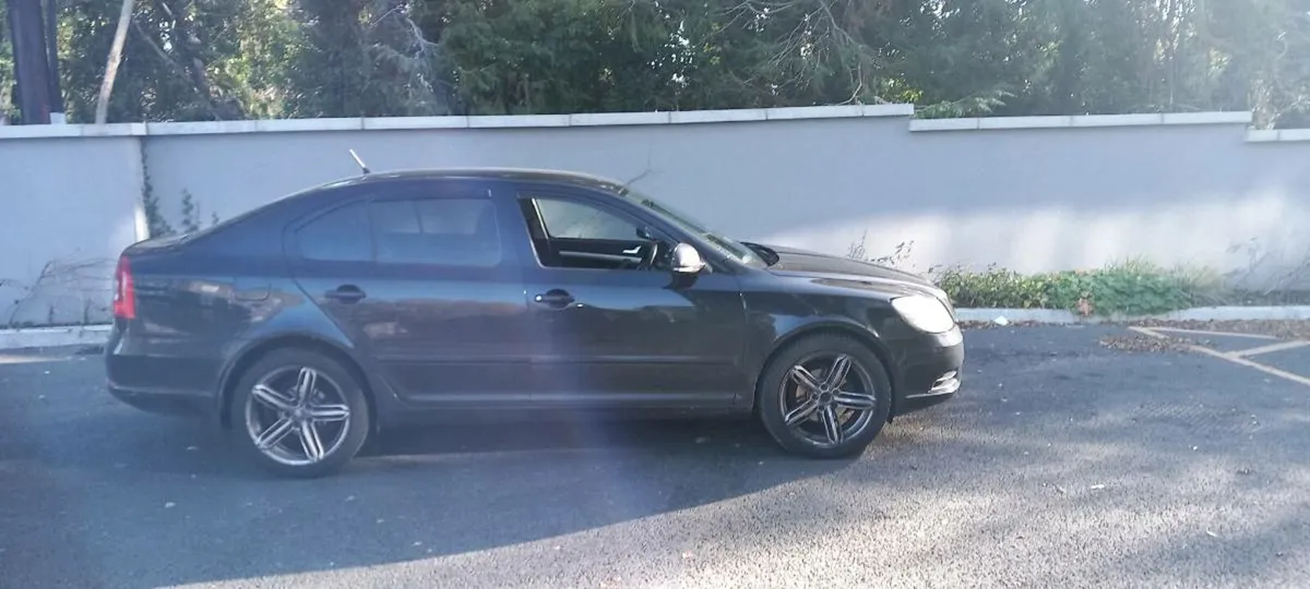 Skoda Octavia 2009. SE model - Image 3