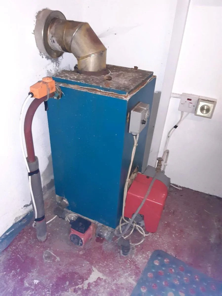 Oil boiler - Image 2