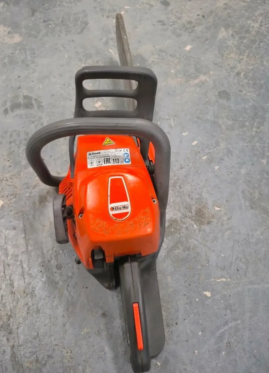 Oleo Mac chainsaw