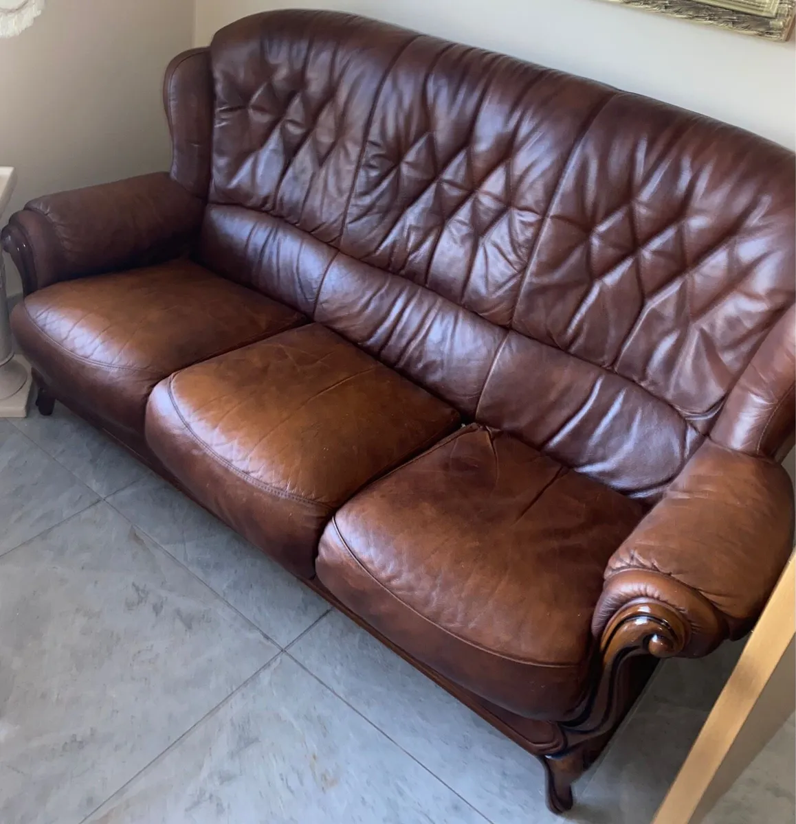 Italian leather three piece suite - Image 2