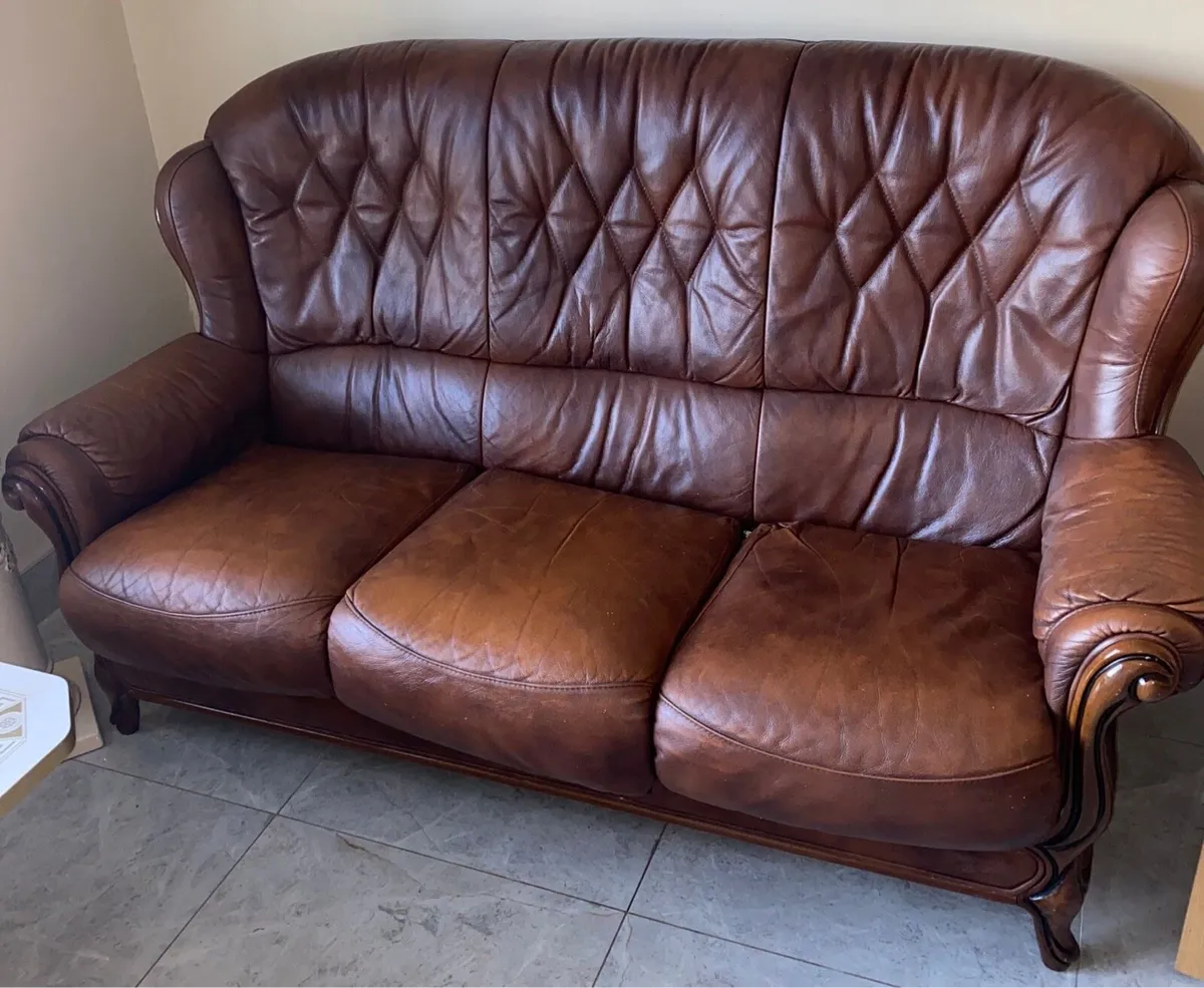 Italian leather three piece suite - Image 3