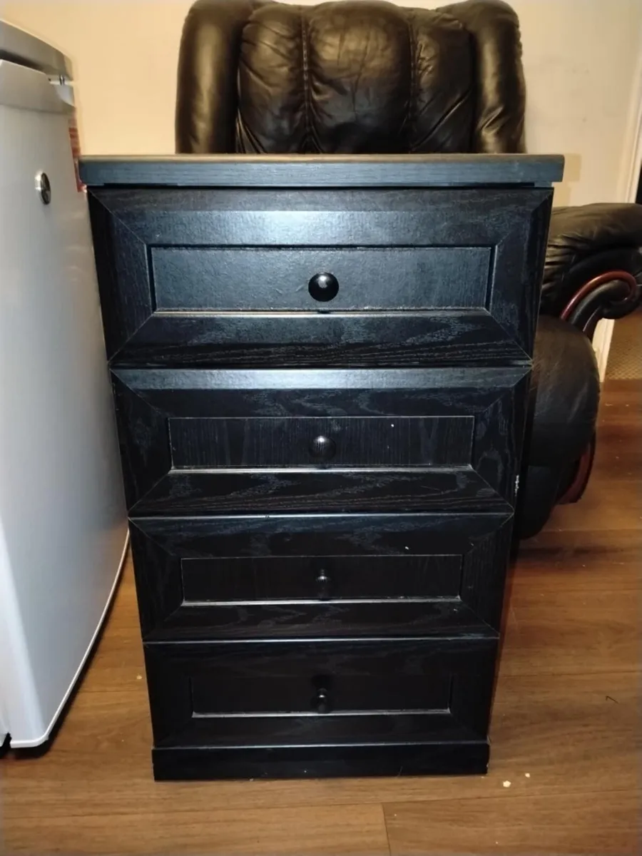 4 drawers Freestanding cabinet