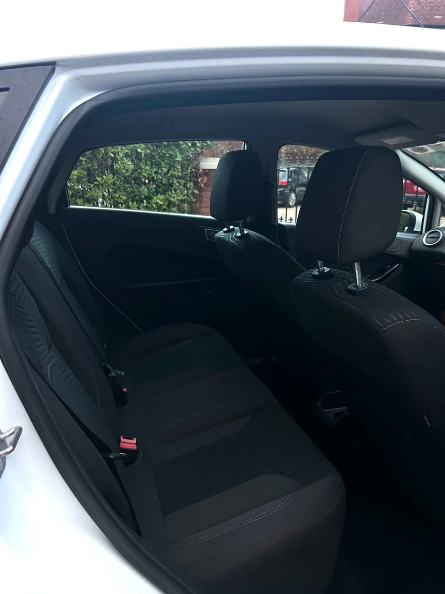 Ford Fiesta Ecoboost 1.0L - Image 4