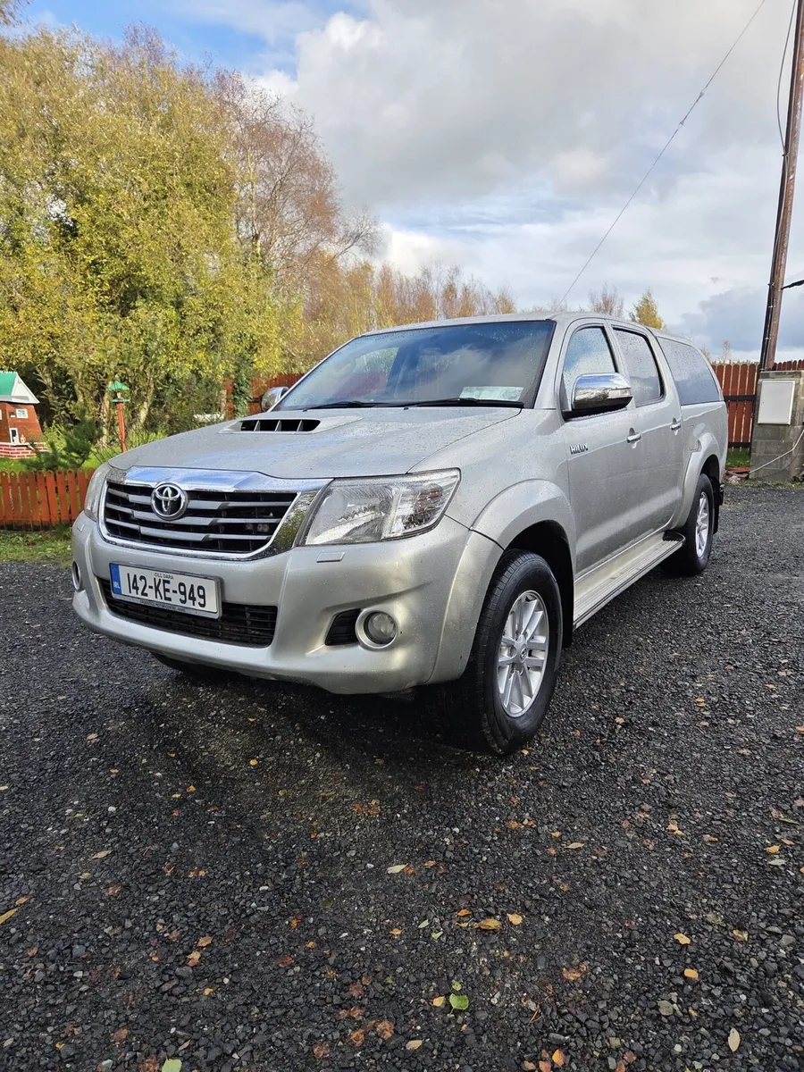 Toyota Hilux - Image 2