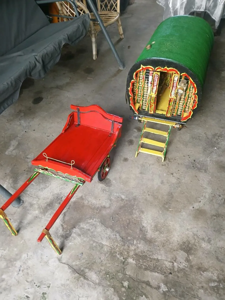 Wagon and cart - Image 1