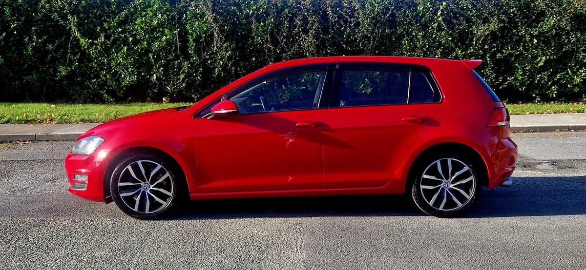 ​✨ LOW MILEAGE! VW Golf Highline 1.4 Petrol DSG - Image 2