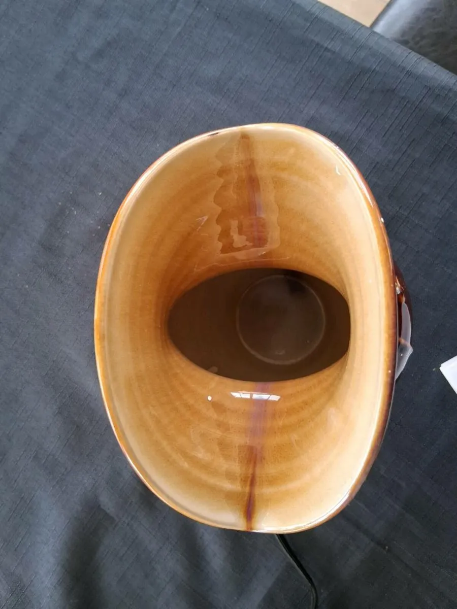 Castle Arch Pottery Vase - Image 4