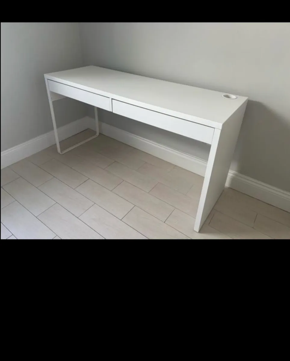 IKEA white desk - Image 1