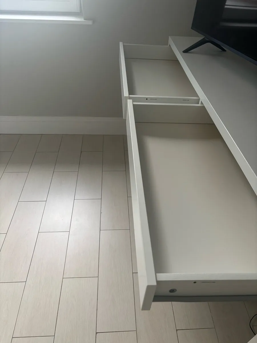 IKEA white desk - Image 3