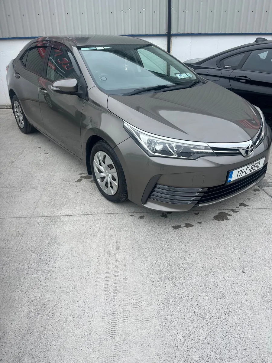 Toyota Corolla 2017 - Image 1