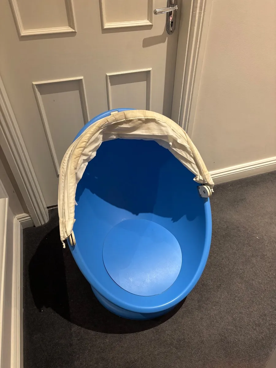 IKEA egg swivel chair - Image 2