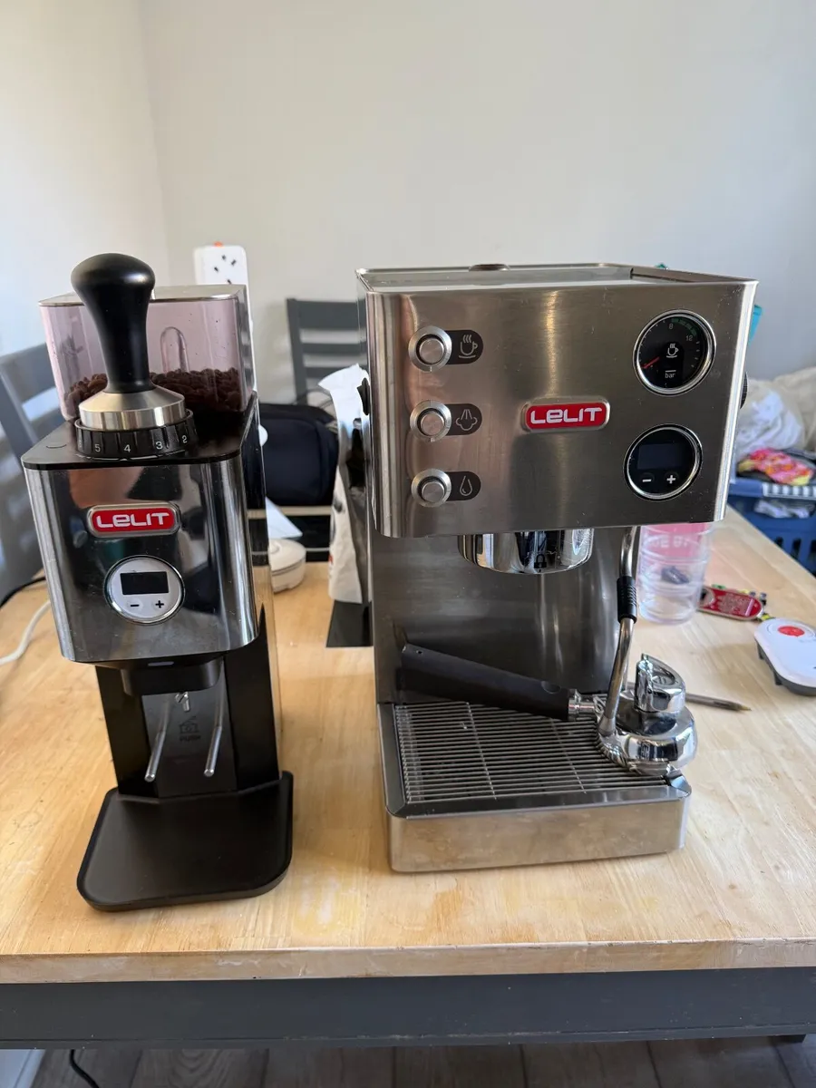 Lelit Coffee machine & grinder