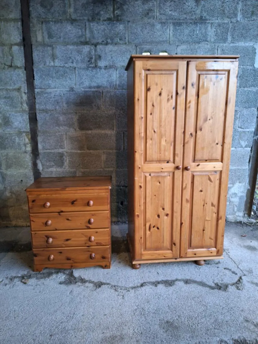 Pine wardrobe and chest set (DELIVERY) - Image 1
