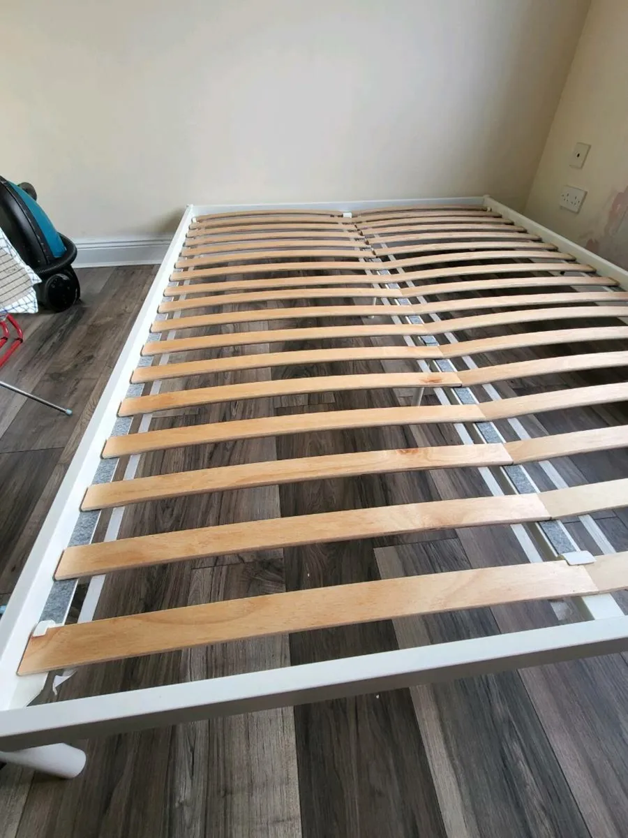 King size bed frame and matress toperr - Image 1