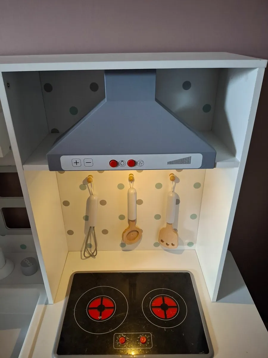 Toy kitchen - Image 3