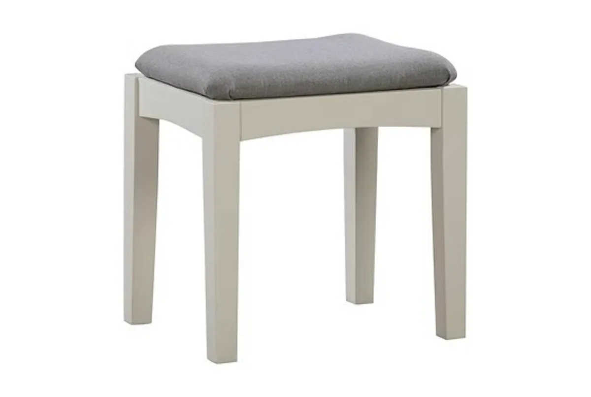 Vanity Oak Dressing Table Set (Brand New) - Image 4