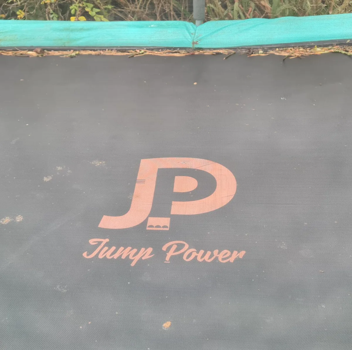 Trampoline 12x8ft - Image 3