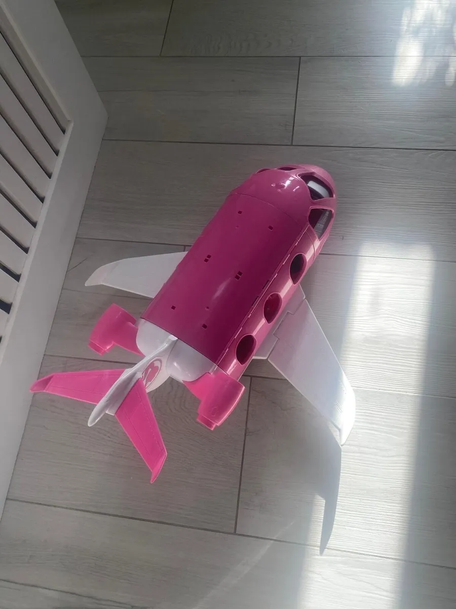 Barbie airplane - Image 4