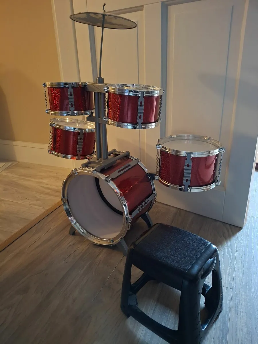 Drum kit - Image 1