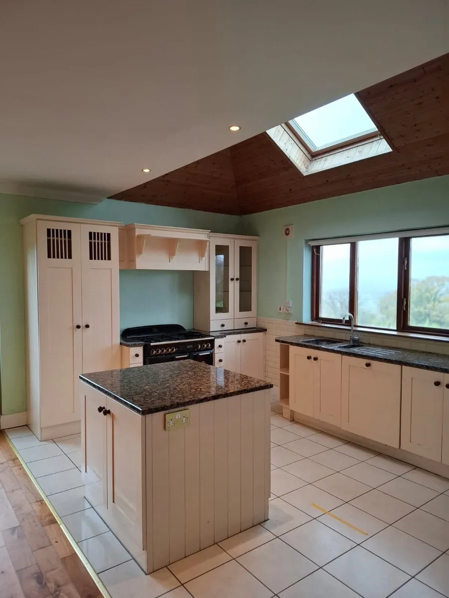 Kitchen - integrated dishwasher fridge utility - Image 1