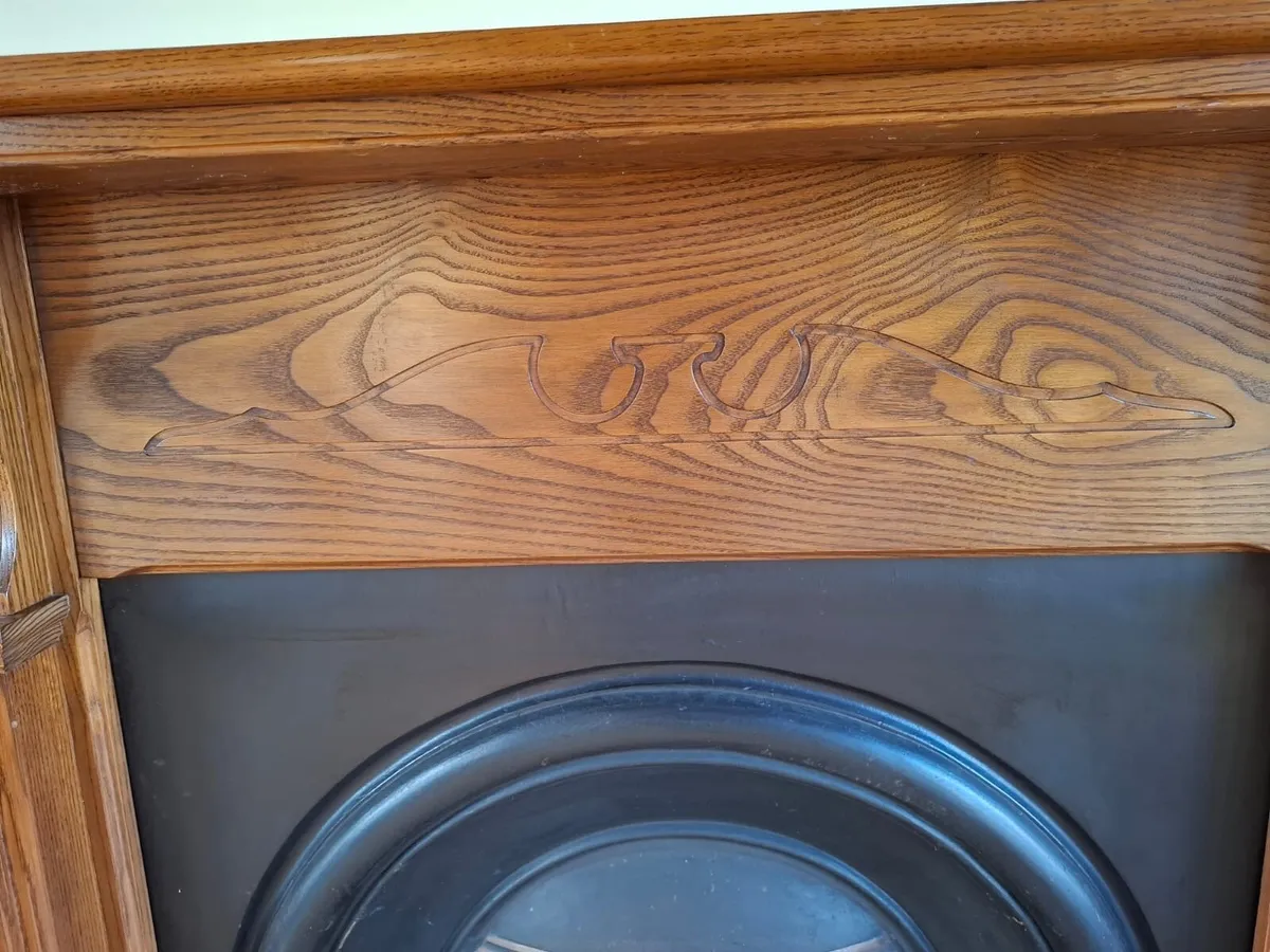 Fireplace and light fittings - Image 2