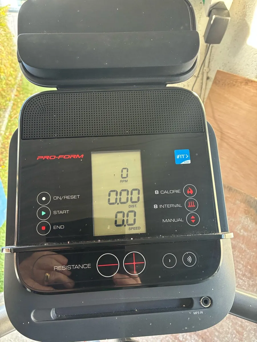 Pro-Form 210 CSX Exercise Bike - Image 2