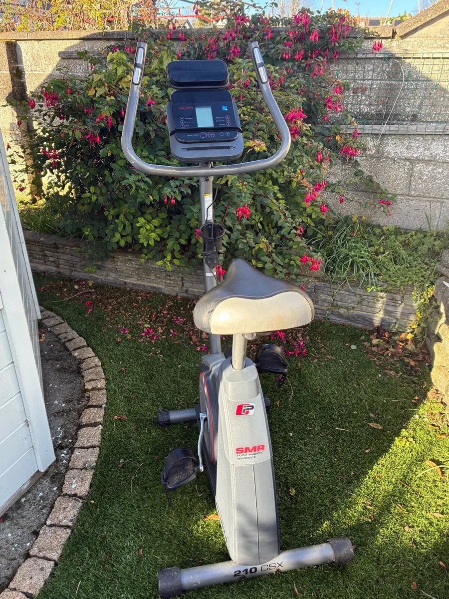 Pro-Form 210 CSX Exercise Bike - Image 3