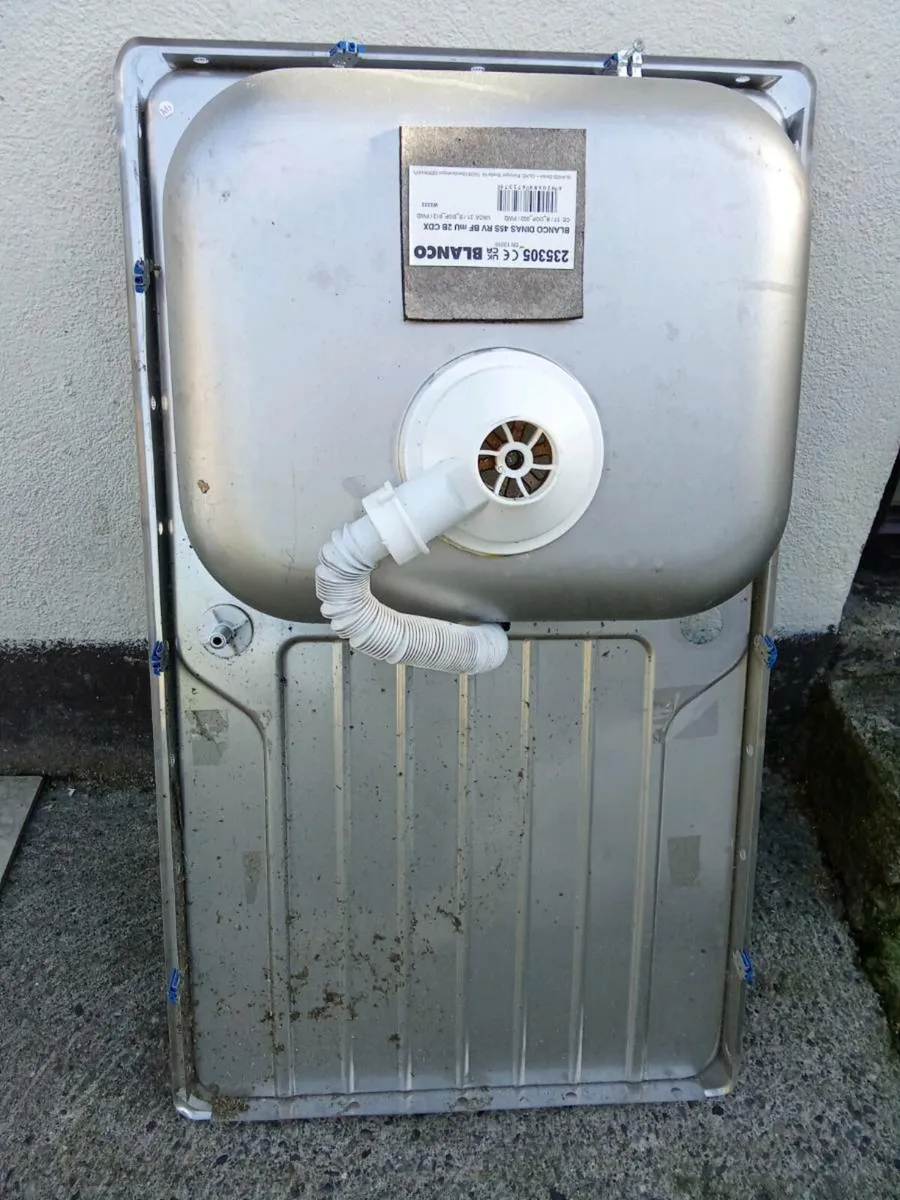 Kitchen sink - Image 2