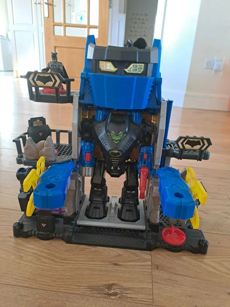 Imaginext DC Batman Cave - Image 2