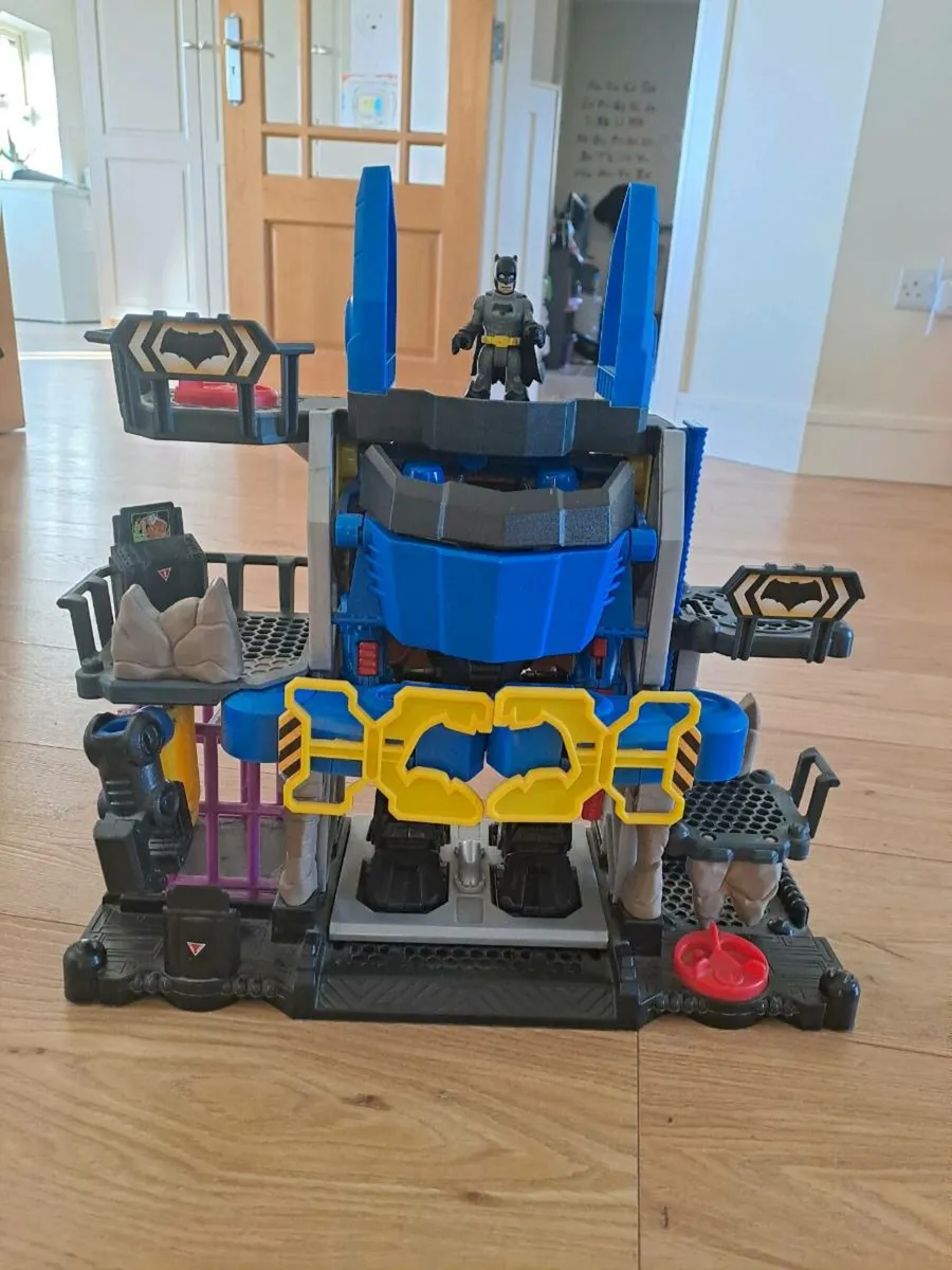 Imaginext DC Batman Cave - Image 4