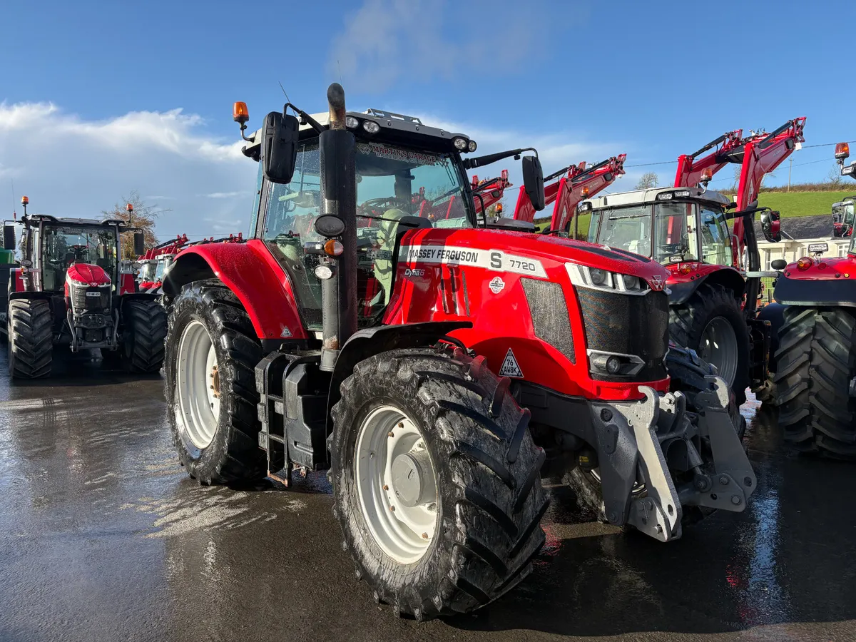 Massey Ferguson 7720S 2019 - Image 1