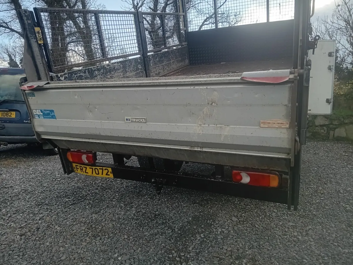 Iveco tipper 2013 taillift toolbox - Image 3