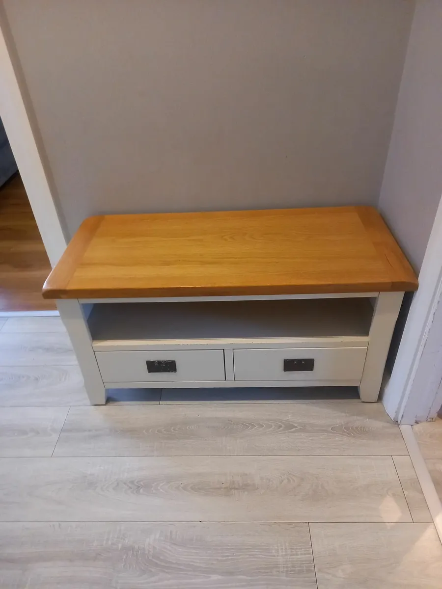 Tv unit