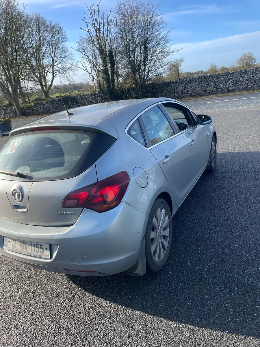 Vaxhaul Astra - Image 1