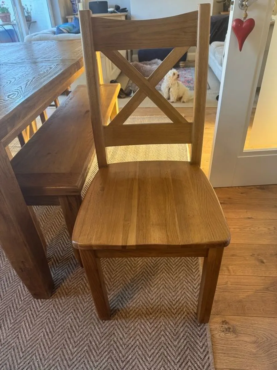Solid oak extendable kitchen table with 3 chairs and bench - Image 4