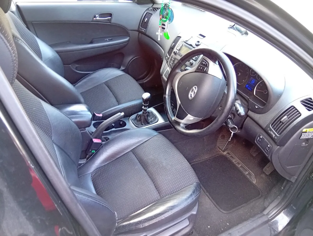 Hyundai i30 2008 - Image 2