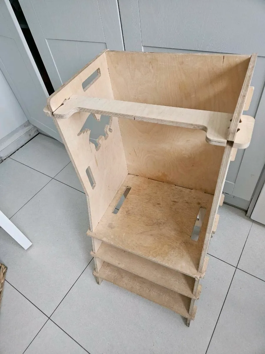 Kitchen Helper Tower - Image 2