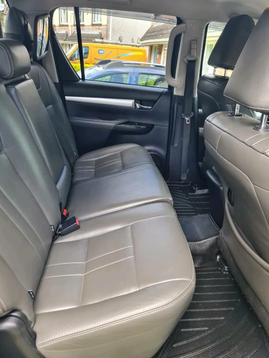 Toyota Hilux - Image 3