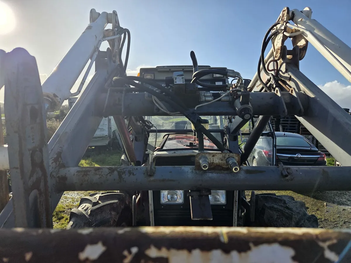 Front Loader in perfect working order - Image 2