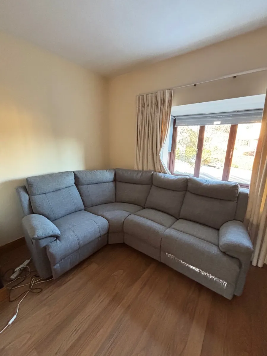 Sofa Recliner - Image 1