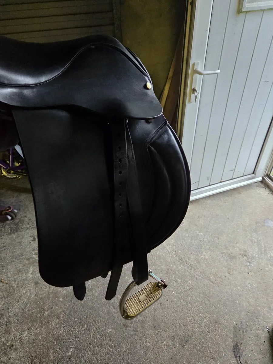 Leather horse Saddle - Image 2