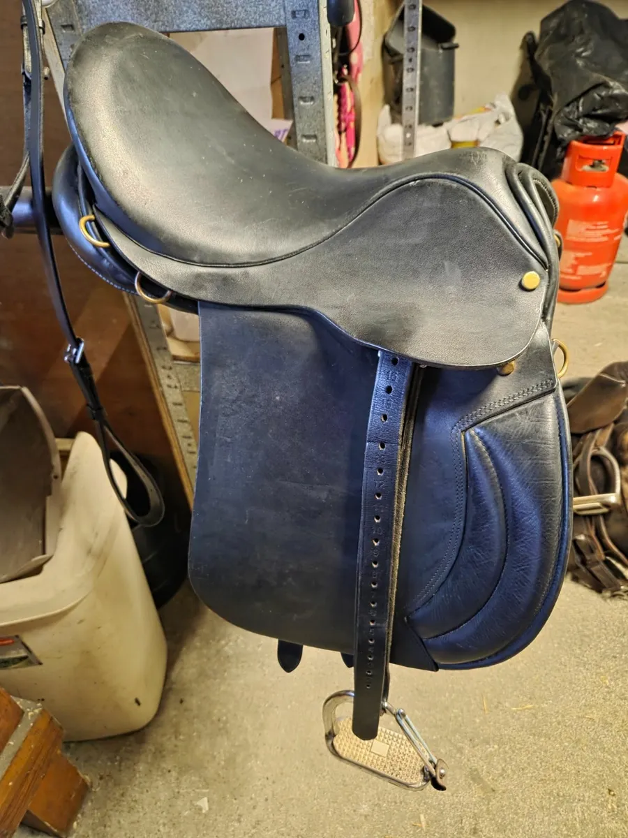 Leather horse Saddle - Image 3
