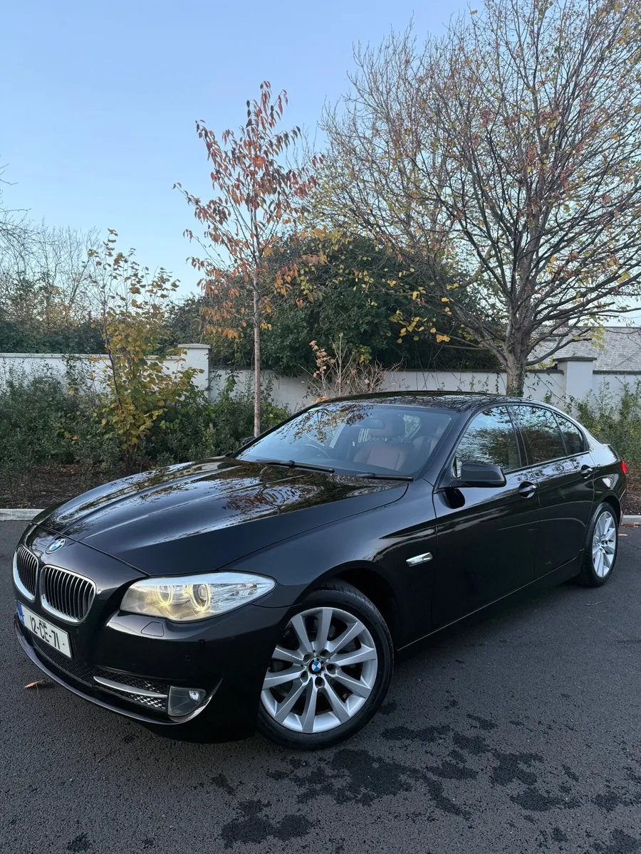 BMW 5 -Series - Image 1