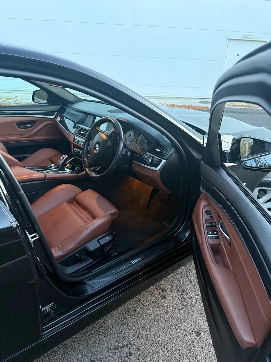 BMW 5 -Series - Image 2
