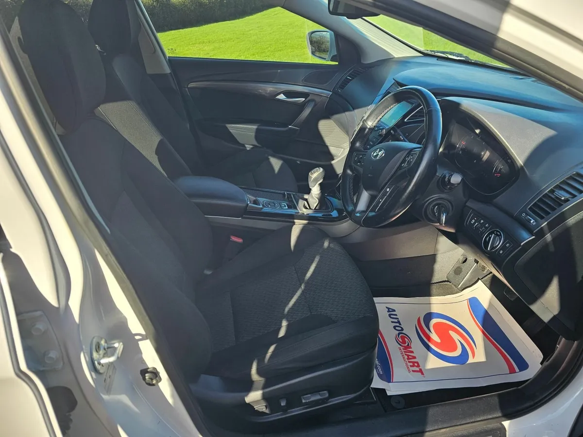 Hyundai i40 2017 BIG SPEC - Image 2