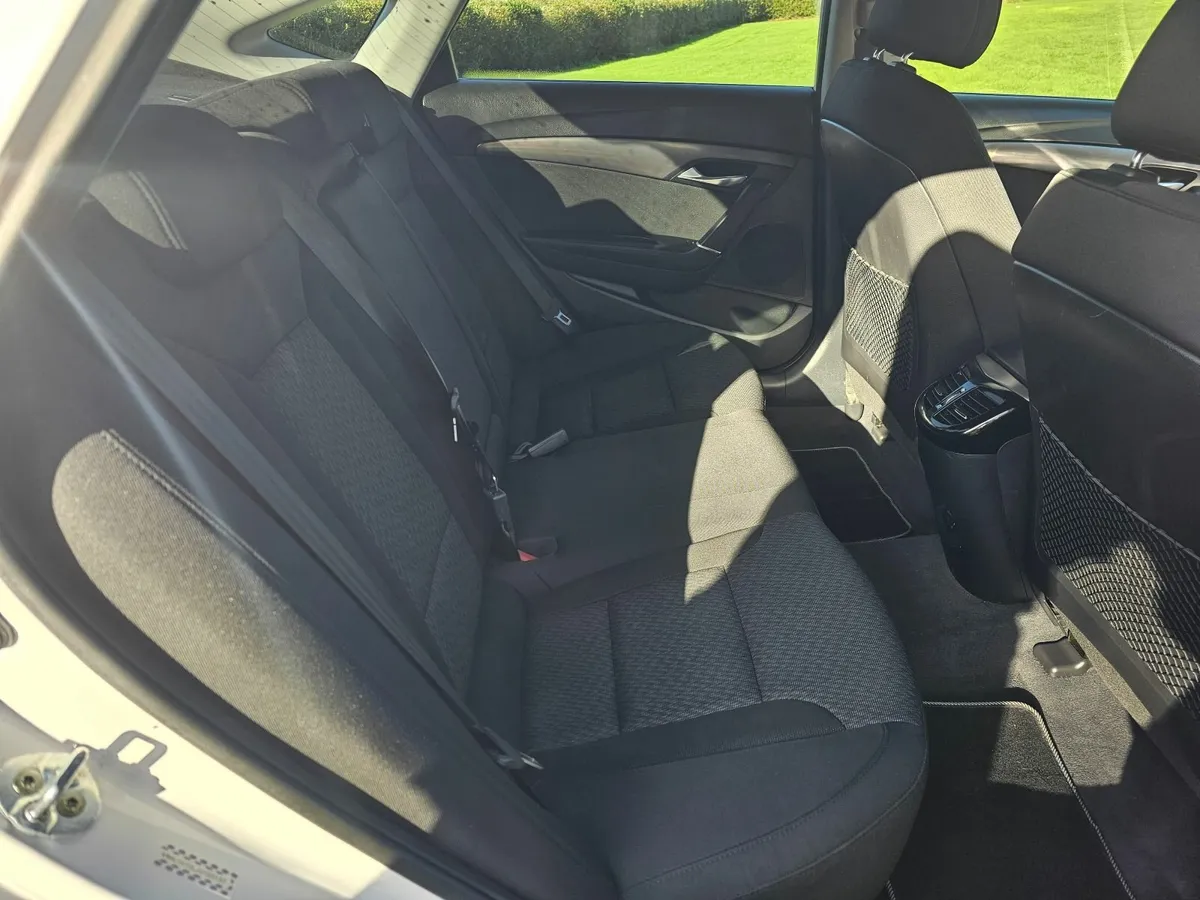 Hyundai i40 2017 BIG SPEC - Image 3