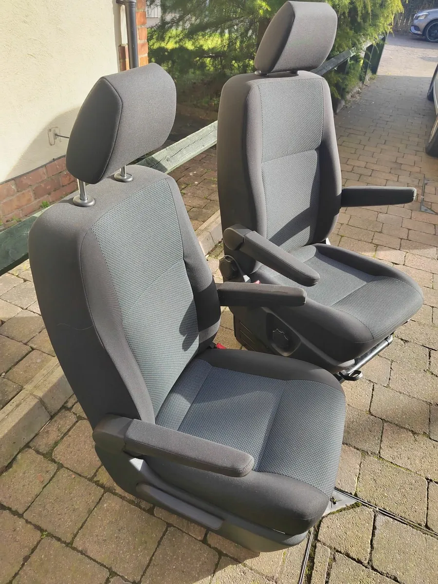 VW T6 T5 Transporter Pair Of Front Capitan Seats - Image 1
