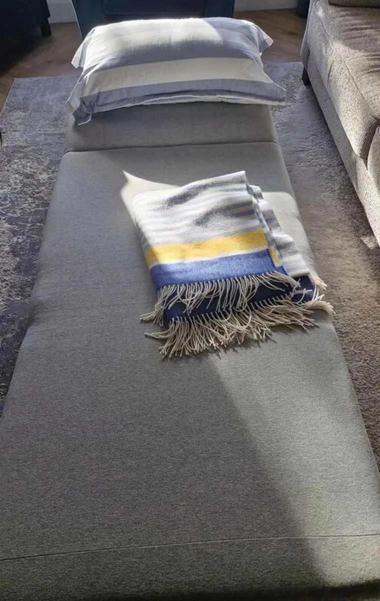 Armchair bed in perfect condition - last price reduction - Image 2