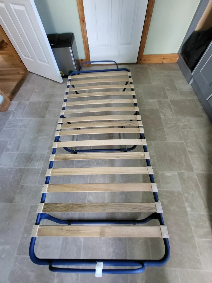 Fold down bed - Image 3