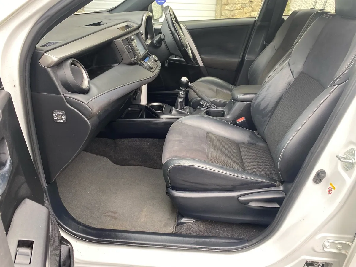 Toyota Rav 4 - Image 3